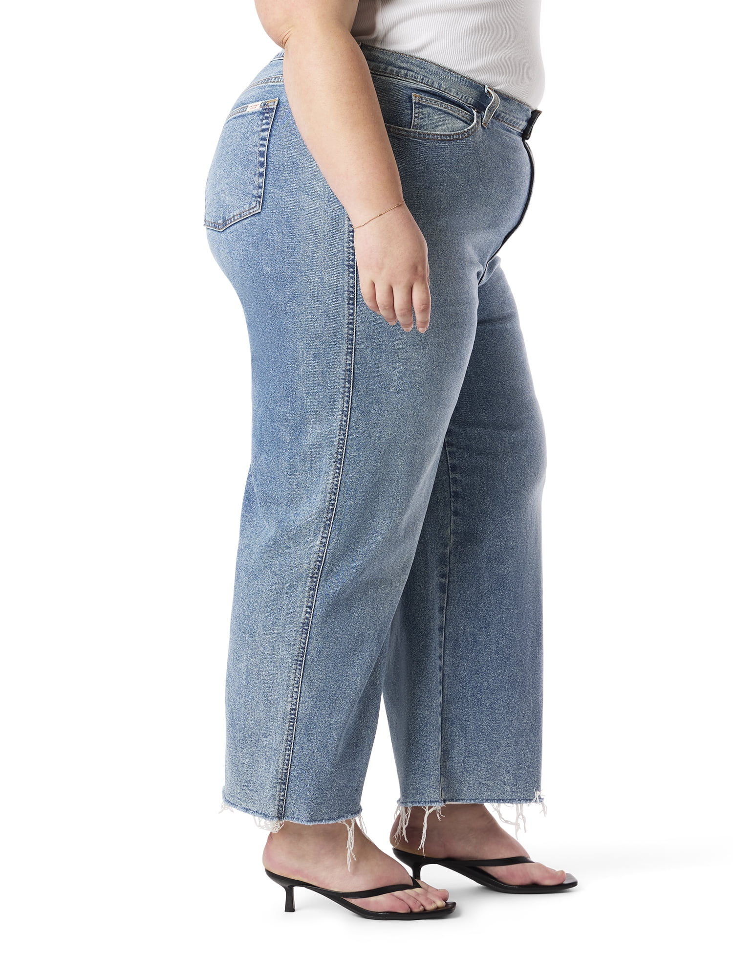 Levi Strauss Signature Women's and Women's Plus Vintage Wide Leg Crop Jeans, Sizes 0-22