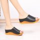 thumbnail image 1 of Zapatillas con cuña para mujer, zapatillas para exteriores para mujer, cadena de perlas, suela blanda Wmkox8yii ytu11060, 1 of 7