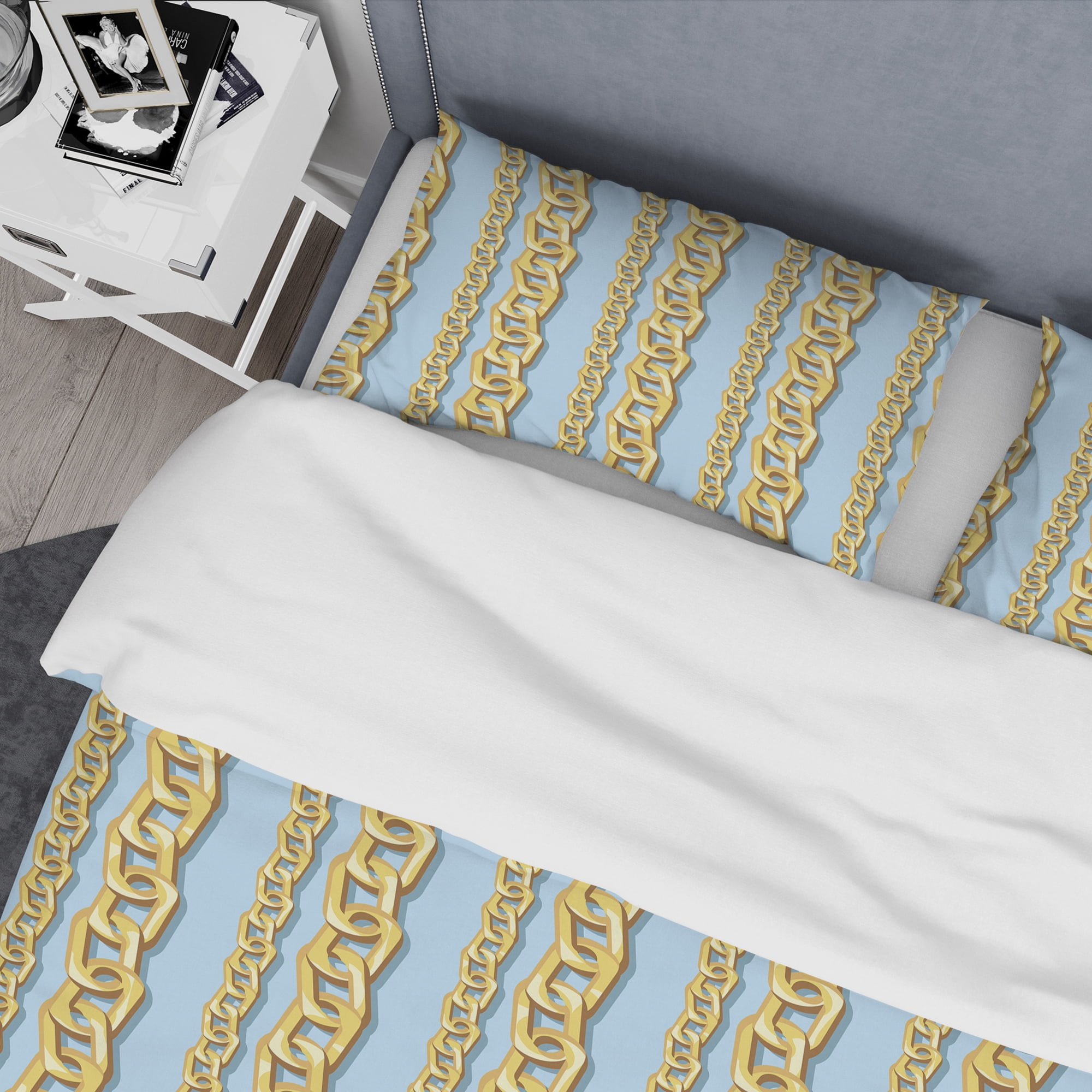 Designart 'Gold Chain Pattern' Mid-Century Modern Duvet Cover Set