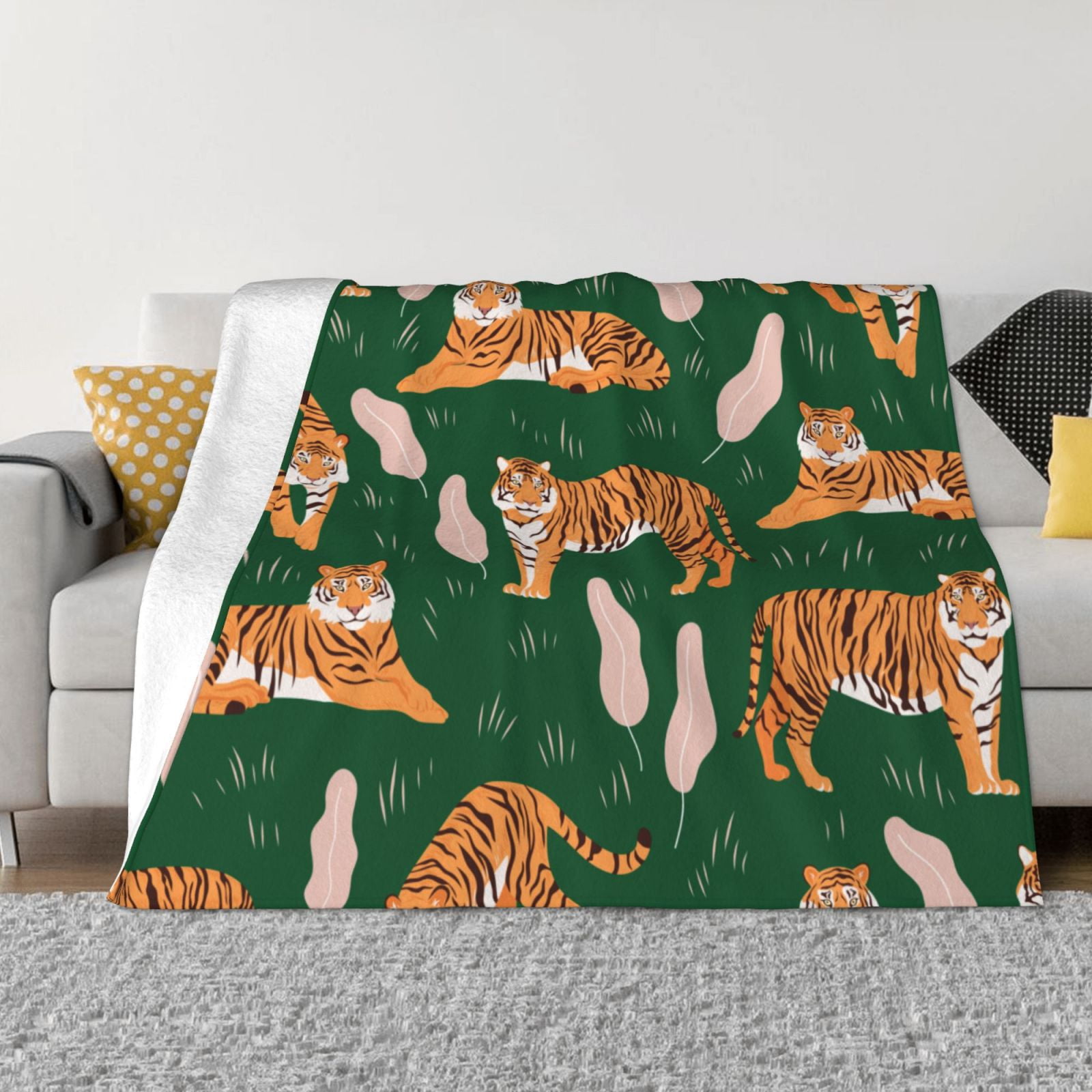 XMXT Throw Blanket, Tiger Pink Leaves Print Machine Washable Blankets