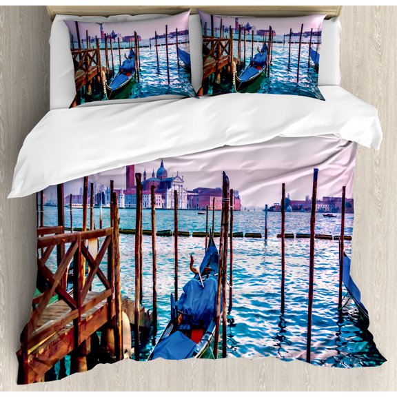 Venice Duvet Cover Set, Dreamy Evening View of Famous Italian City Architecture Water and Gondolas, Decorative 3 Piece Bedding Set with 2 Pillow Shams, Queen Size, Lilac Blue Brown, by Ambesonne