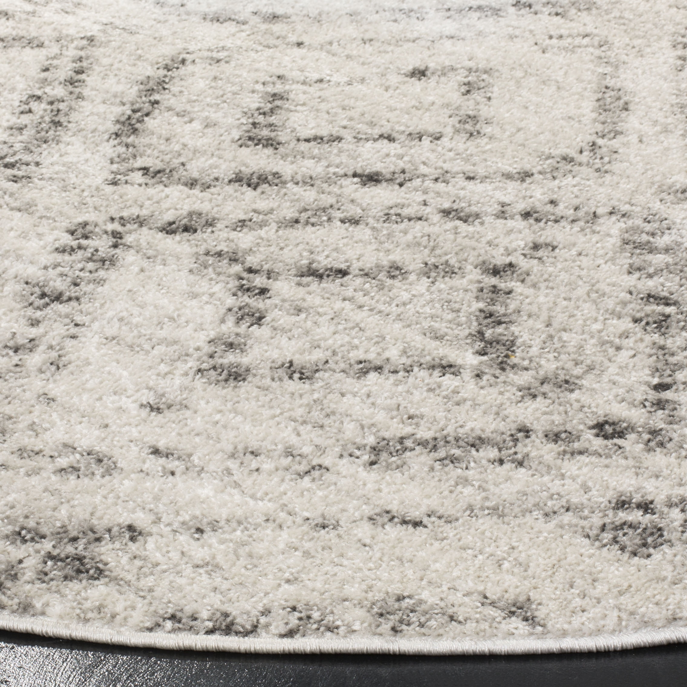 Safavieh Adirondack Lecia Geometric Area Rug, Light Gray/Gray, 12' x 12' Round