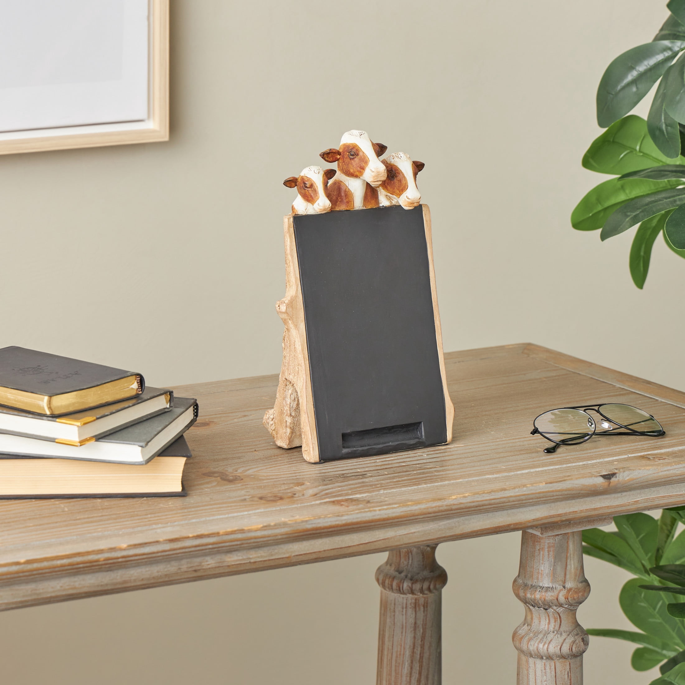 DecMode Cow Chalkboard Polystone Decorative Sign with Brown Tree Trunk Frame, 1-Piece