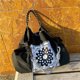 thumbnail image 1 of [Mediano] Bolso de mujer, bolso de compras bordado de primavera y otoño, bolso de hombro portátil informal, bolso de viaje sencillo y versátil, gran capacidad, 1 of 6