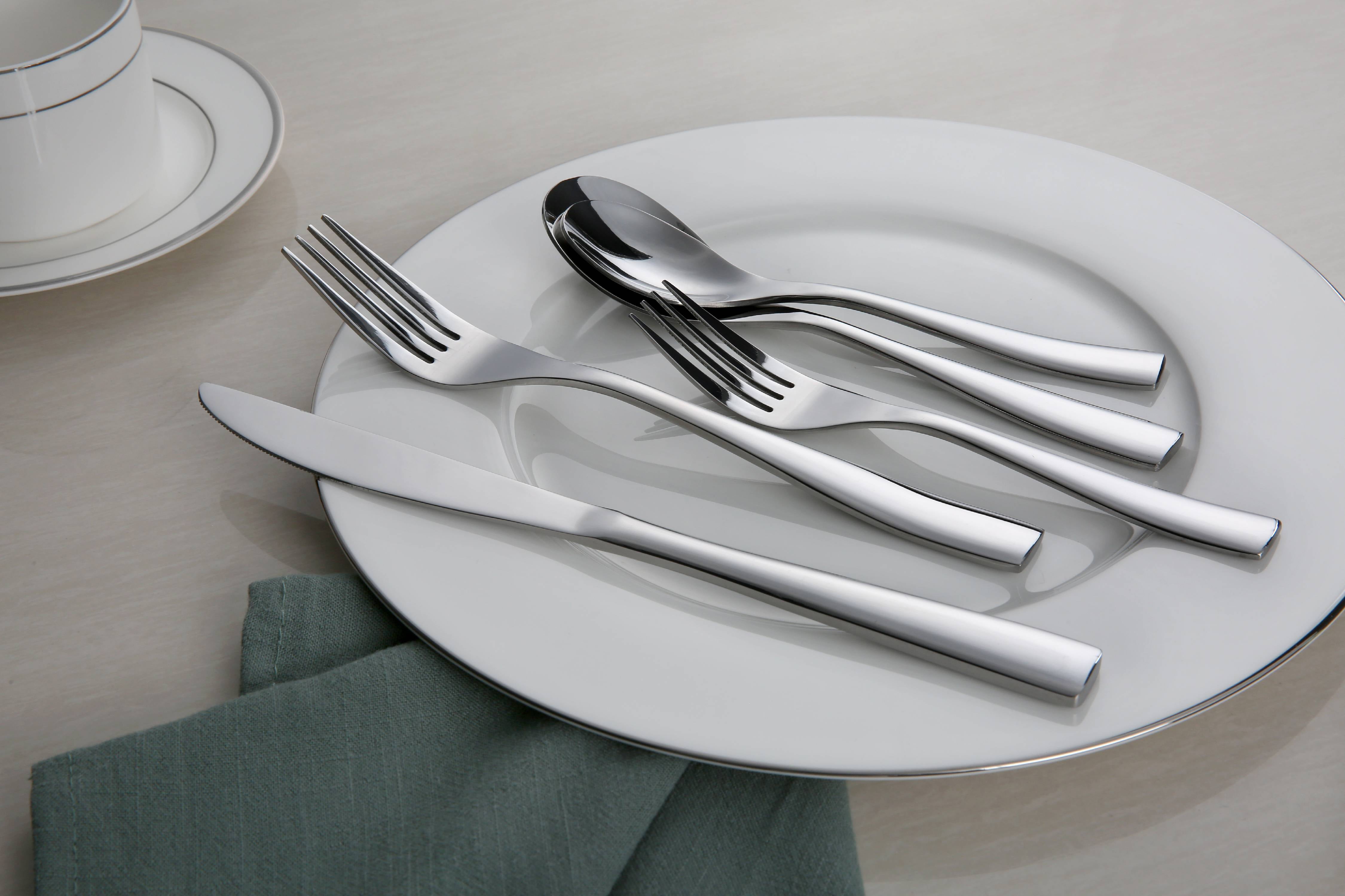 Better Homes Garden Cornwall 20 Piece Flatware Set Walmart Com