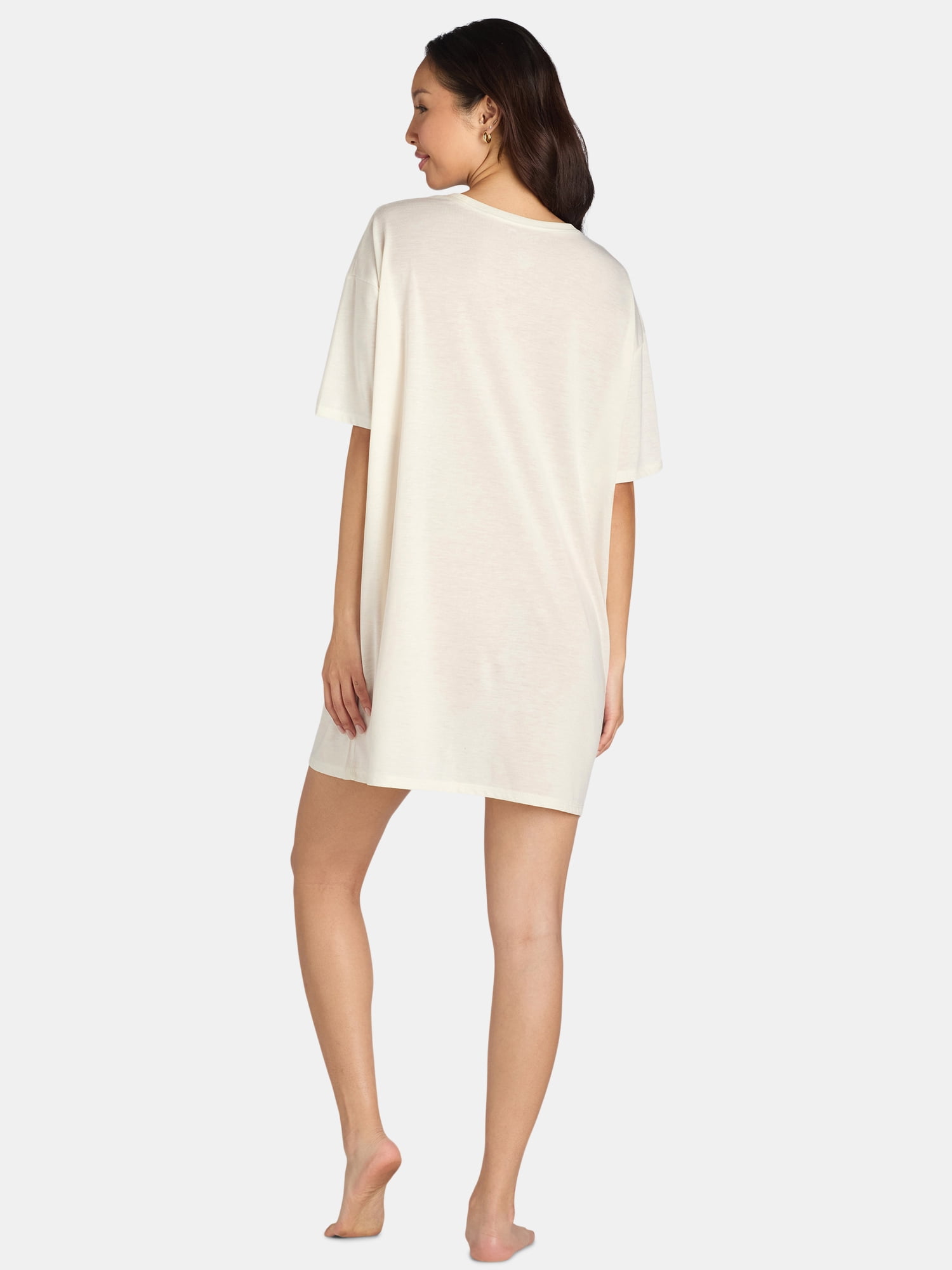 Journey Junior's Sleep Graphic Tee with Short Sleeves, Sizes S-3X