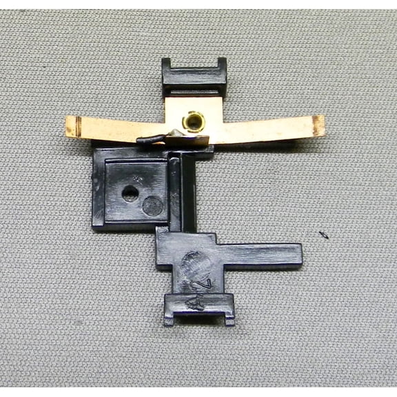 Lionel Replacement Part - Collector Assembly Plastic 3/8" PINS 6938661T54