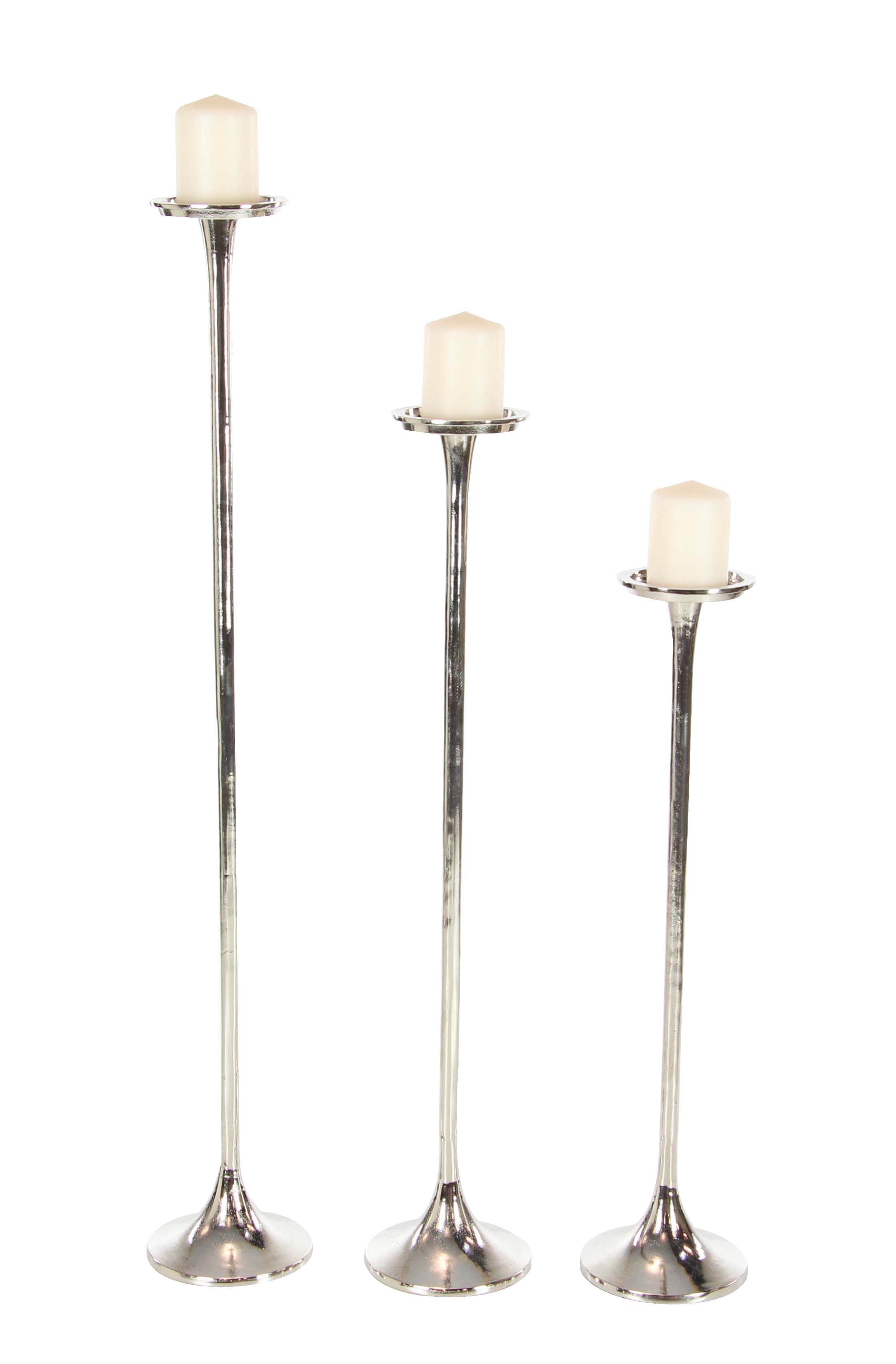 Decmode Modern ProcessionalInspired Metallic Silver Aluminum Candle