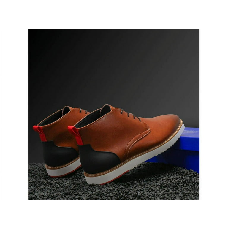 Comfortable chukka top