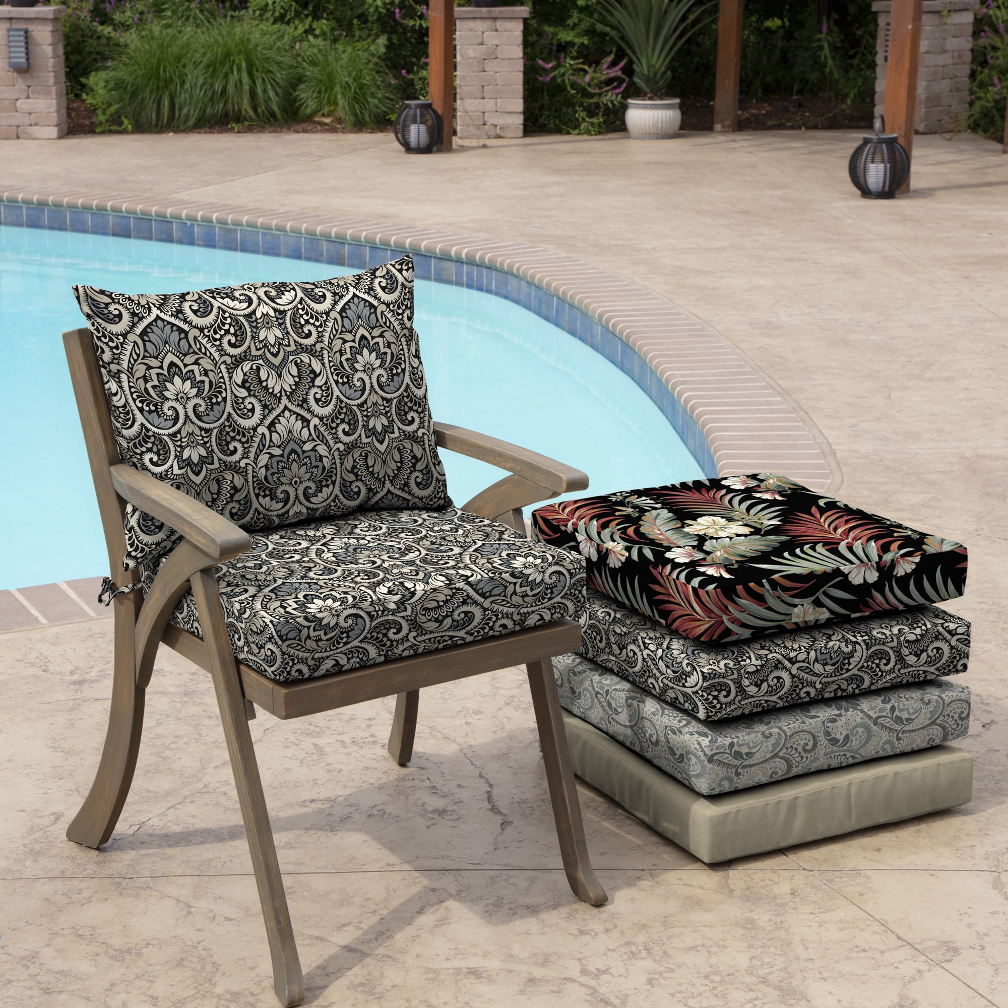 ARDEN Outdoor Dining Chair Cushion Set 21 x 21, Black Aurora Damask