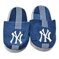 thumbnail image 1 of Pantoufles New York Yankees - Jeunesse 8-16 à Rayures, 1 of 1