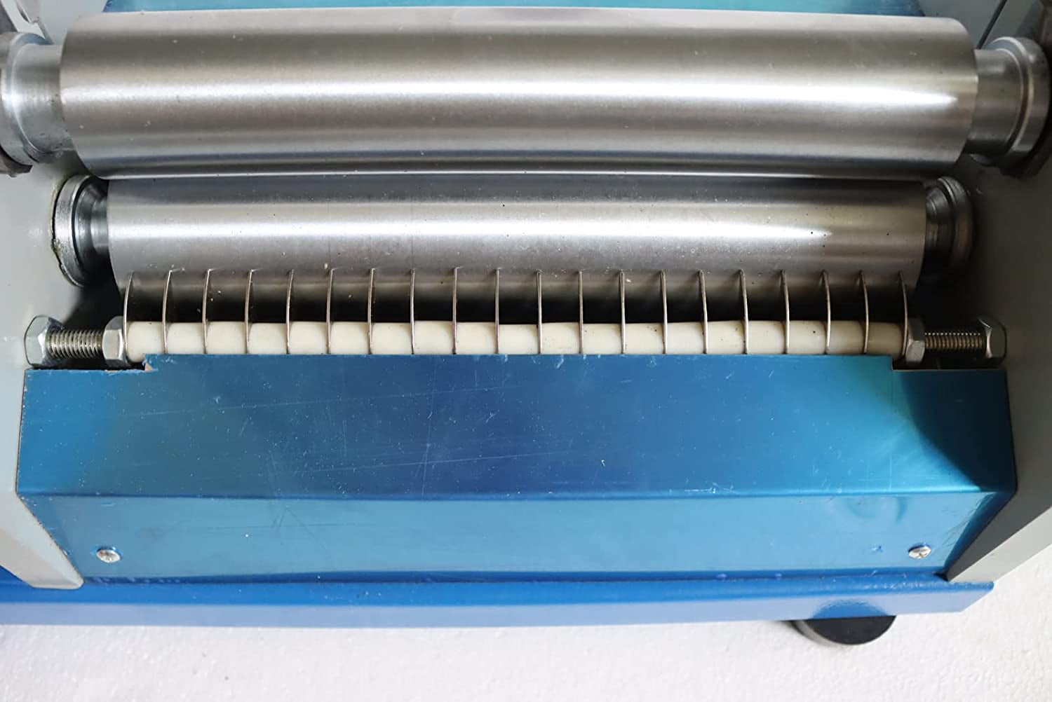 INTSUPERMAI Automatic Gluing Coating Machine Glue Coater for Paperboard Leather