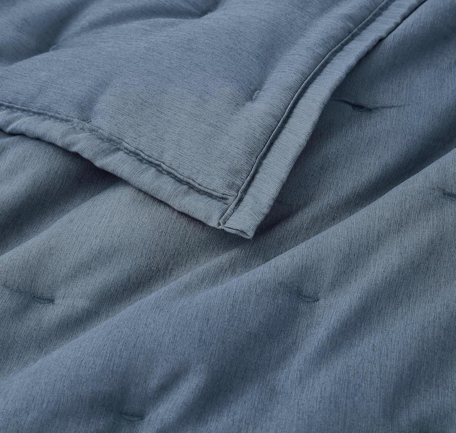 Chezmoi Collection Glen 3-Piece Crescent Stitched Quilt Set, Queen Size, Steel Blue, Rayon Derived from Bamboo & Polyester Blended, Soft Breathable Cooling Bedspread for Hot Sleepers