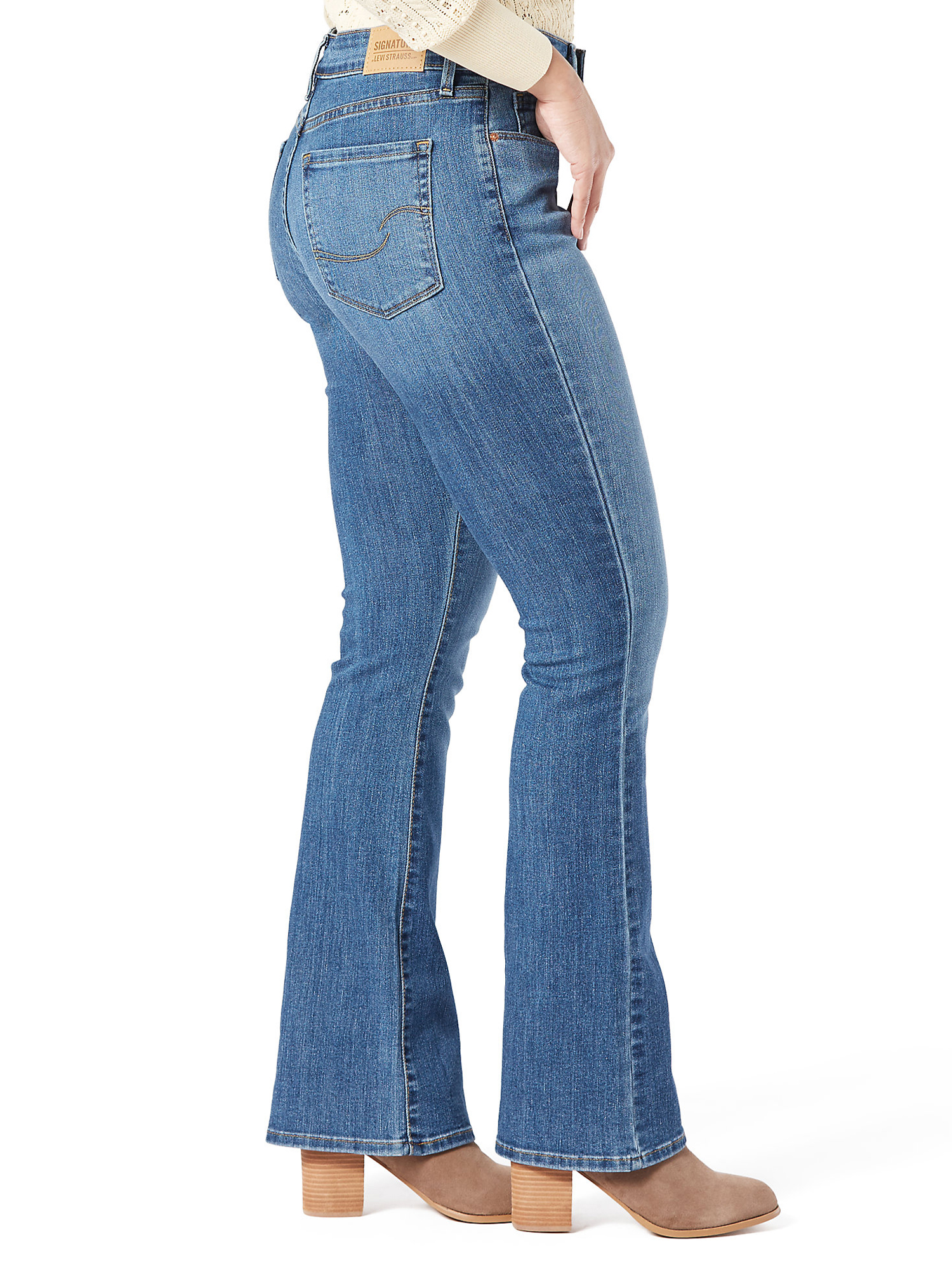 Signature by Levi Strauss & Co. Women's and Women's Plus Modern Bootcut Jeans - image 4 of 7
