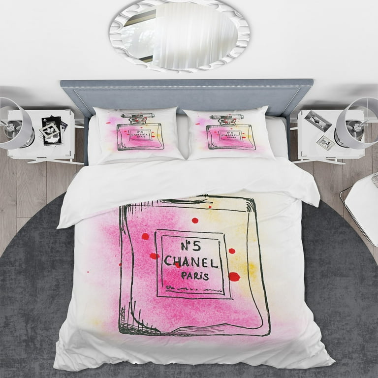 Designart 'Perfume Chanel Five IV' French Country Duvet Cover Set - Full - Queen