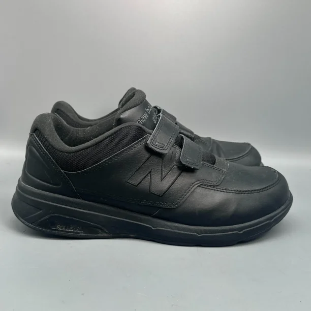 New Balance 813 Men's 8 Black Leather Athletic Shoes Lace-Up Walking Sneaker