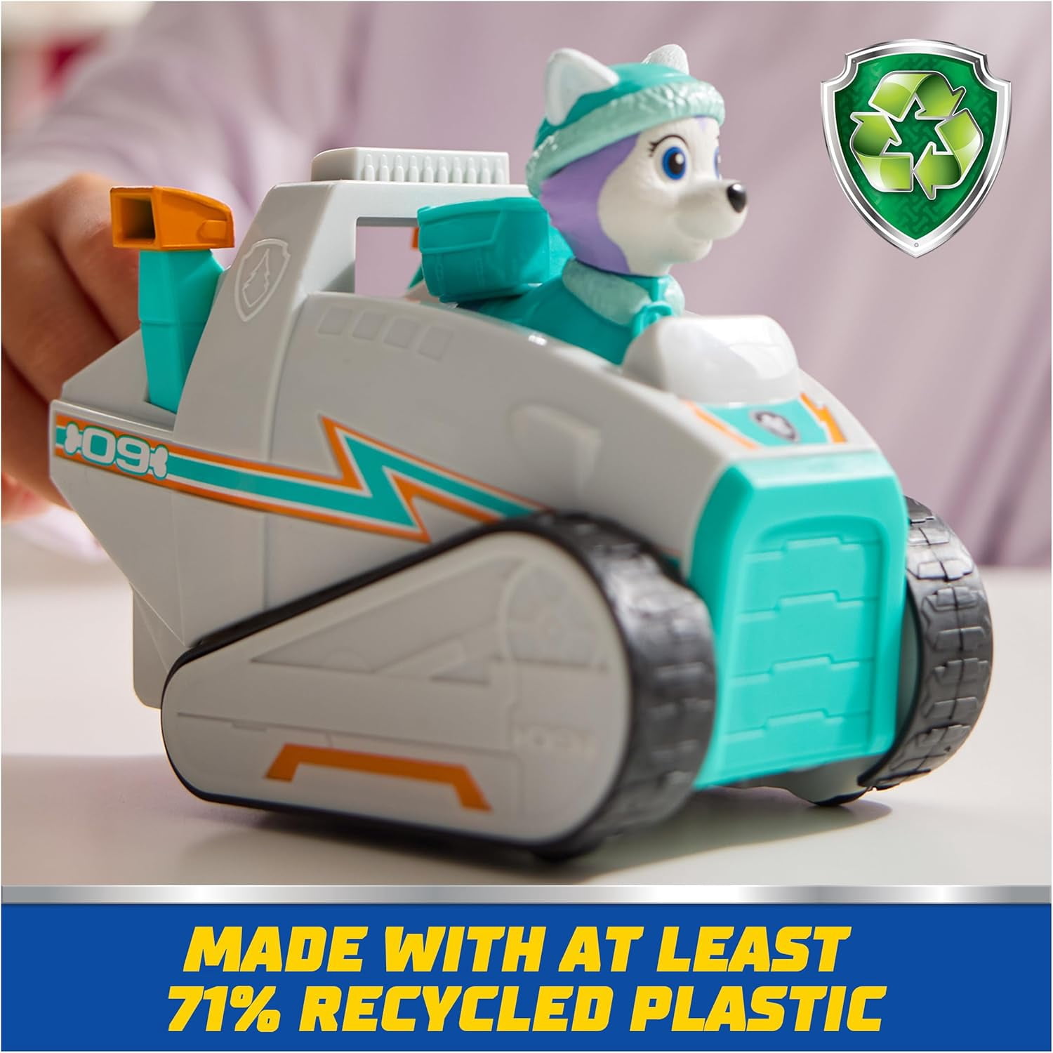 Paw Patrol, Everest’s Snow Plow, Toy Vehicle with Collectible Action Figure