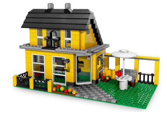 Pre-Owned Creator Beach House Set LEGO 4996 [Damaged Package]