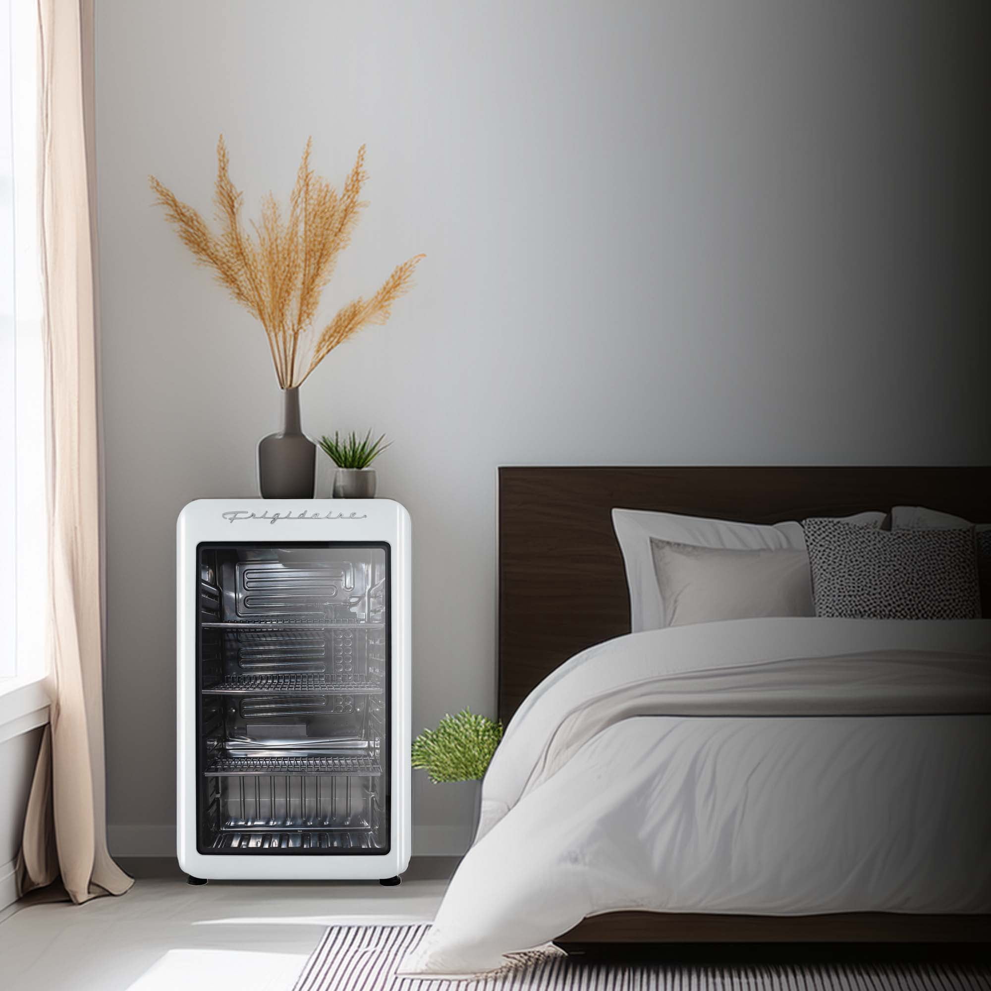Frigidaire 3.3 Cu. ft. 102 Can Retro Refrigerator, 95 Liter Mini Fridge with Glass Door, White