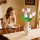 thumbnail image 5 of Ramo de flores de seda de tulipanes artificiales - Tallos de tulipán sintéticos para arreglos florales de boda, centros de mesa para la decoración de despachos en casa, de una sola pieza, 5 of 9