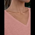 thumbnail image 4 of Camiseta Informal con Cuello en V para Mujer, Color Rosa, Talla L, 4 of 9