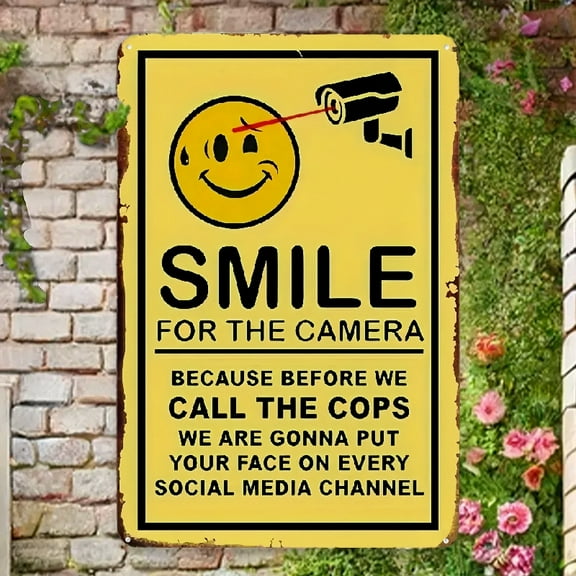 1pc Metal Smile You're on Camera Security Sign in French, Wall Hanging Surveillance Warning Sign, Durable Multipurpose Material for Home, Hotel, Commercial Use - 8x12 Inches Wall Decor For Home Bedroo