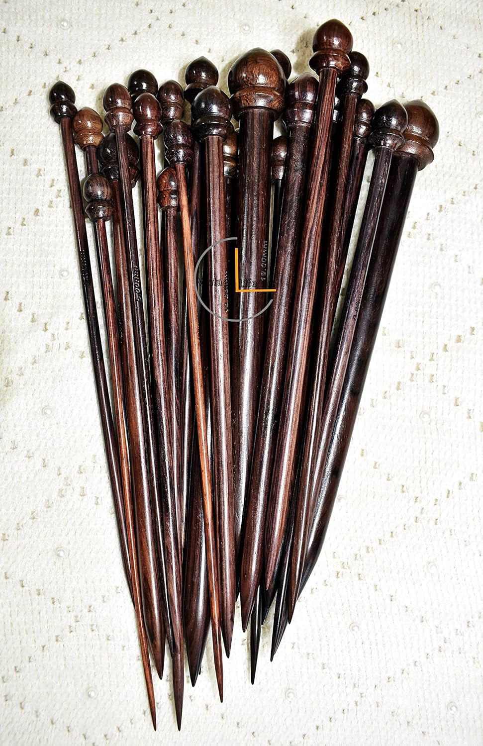 DnU Avenue Yarn Knitting Needles Rosewood & Maple Crafted for Arthritic Hands, Superior Quality, Wood Needles, Buffed Wax Finish, Soft Grip, Stitching Accessories, Brown (Rosewood D2, Set of 13).