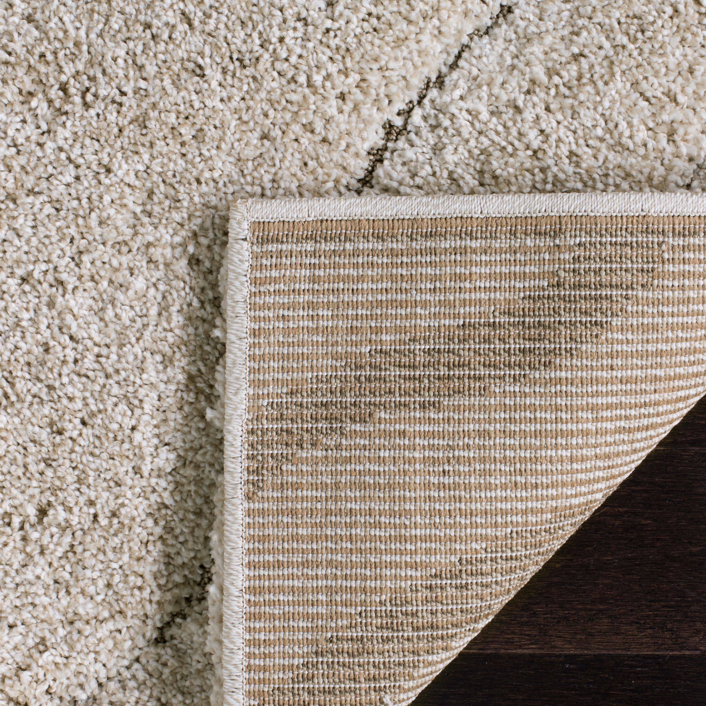 SAFAVIEH Florida Tabitha Geometric Waves Shag Runner Rug, Cream/Beige, 2'3" x 9'