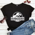 thumbnail image 2 of Camiseta Grandmasaurus 100 % algodón, divertida camiseta de regalo de cumpleaños para abuela, linda camiseta de manga corta con gráfico de dinosaurio para mujer, 2 of 5