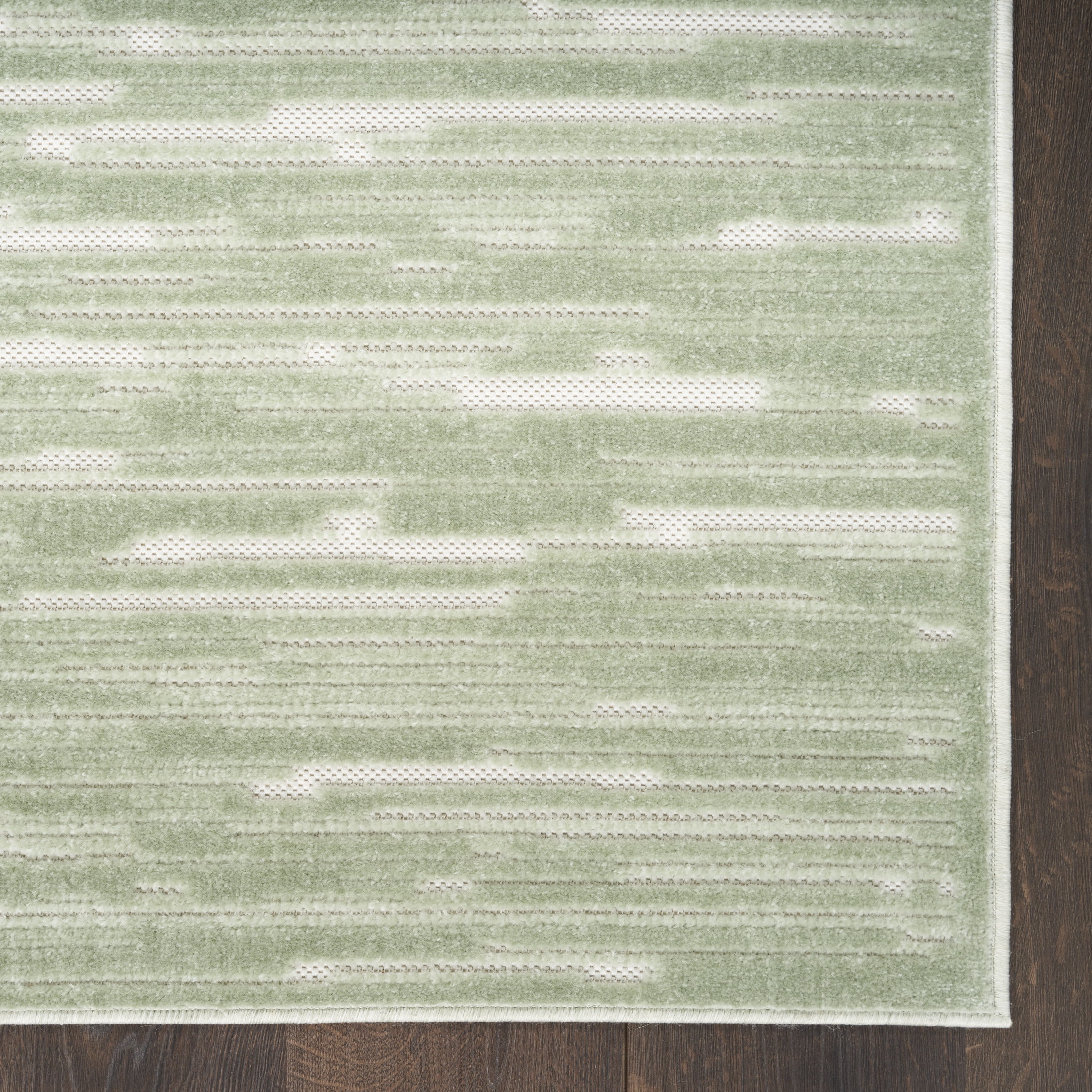 Nourison Casual 5'3" x 7' Green Modern Indoor Rug