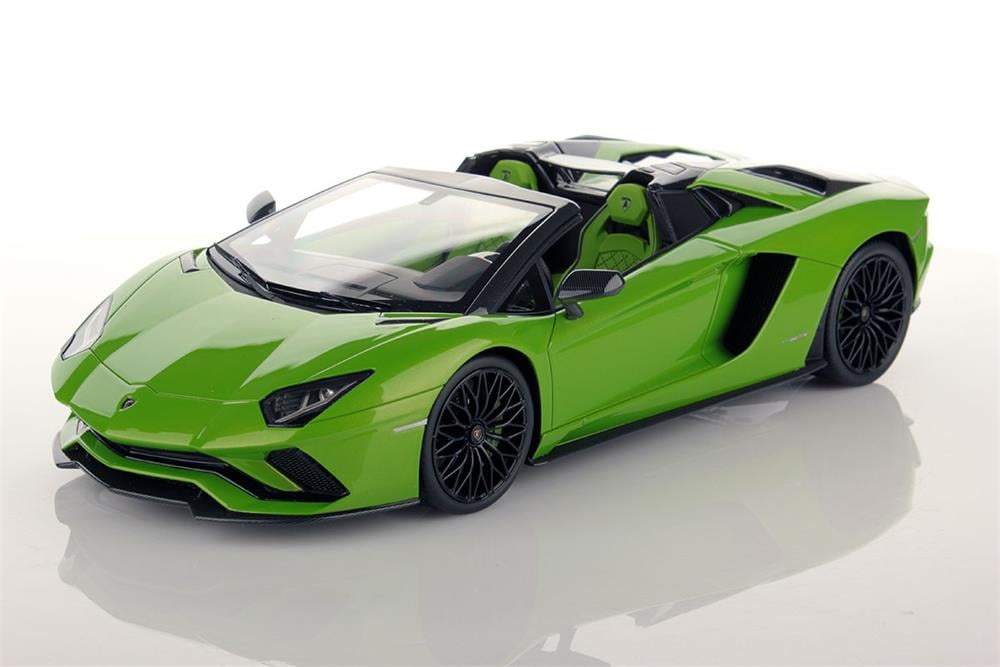 Aventador S Roadster Verde Mantis Green Model Car in 118