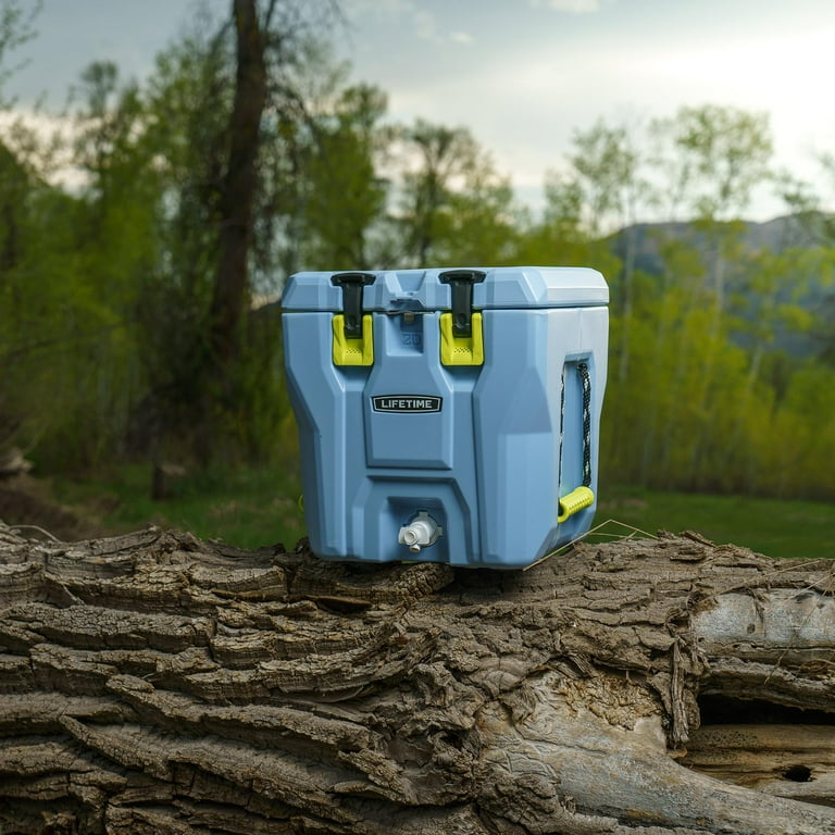 ビッグサイズ　5L.4L 20kg 31 Lifetime Polyethylene 5 gal. Insulated Beverage Dispenser and