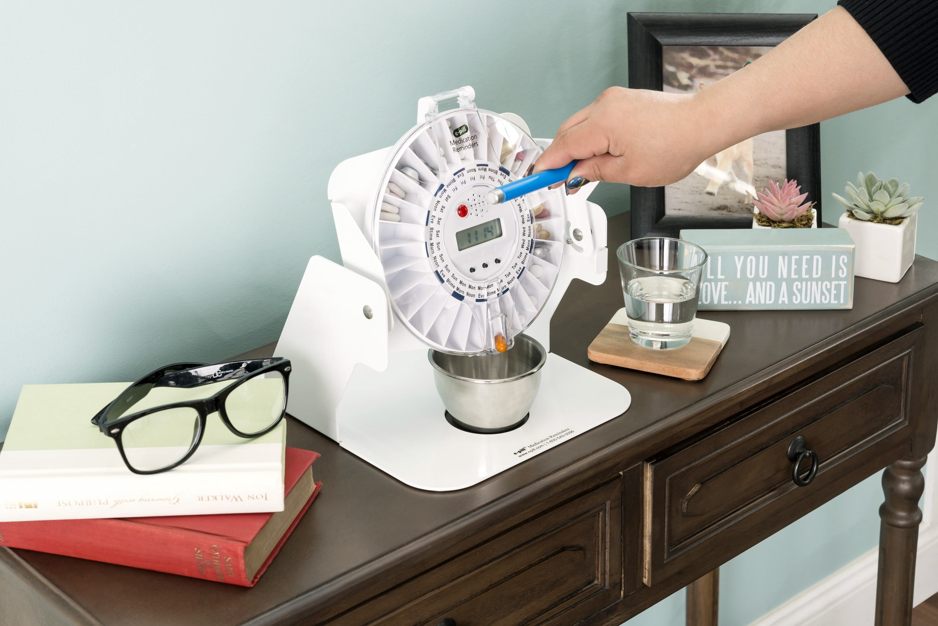 e-Pill MedTime Station Automatic Pill Dispenser – Clear Locked Medication Reminder & Pill Organizer for Seniors, Caregivers & Dementia Support, Prevents Missed or Double Doses, Loud Alerts, 28 Alarms