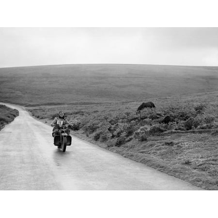 - 1208 cc Harley-Davidson of FJ Sturley, winner of a bronze award at the MCC Torquay Rally, July 1937 Print Wall Art By Bill Brunell