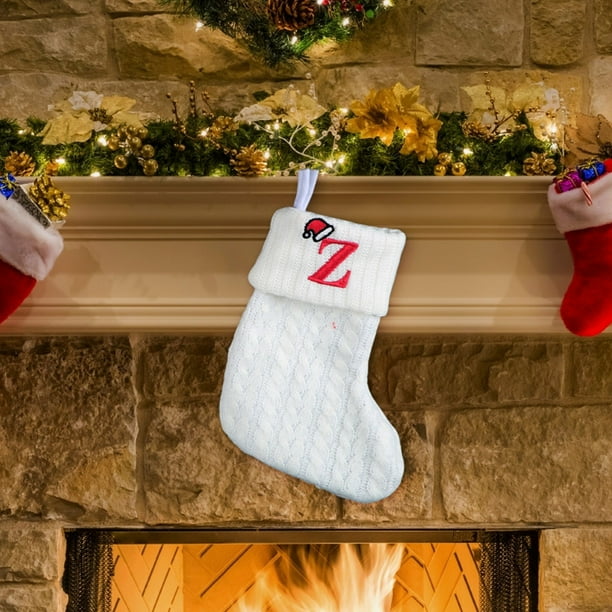 Medias Navideñas de Punto con Letras Bordadas Blancas para Niños: Decoraciones Festivas para Repisas, Árboles y Chimeneas (Juego de 1)