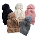 thumbnail image 1 of Gorro de Mujer Gorro Antialérgico de Lana Perla y Pirámide Forrado con Pompón Deng Xun unisex, 1 of 2