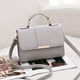 thumbnail image 2 of Bolso cruzado Qarigey de cuero Rosa Type2 NO2, 2 of 6