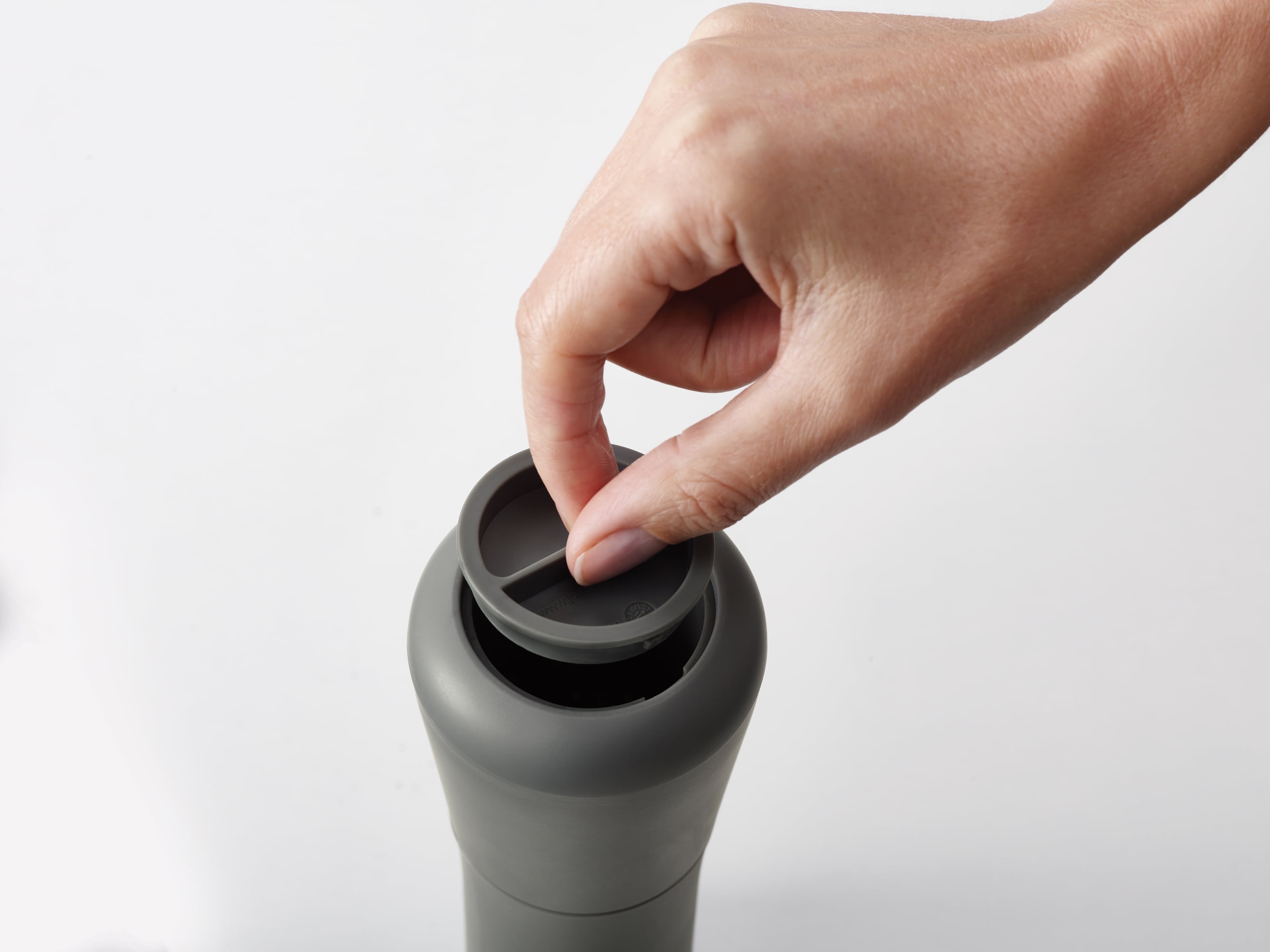 Joseph Joseph Milltop Salt and Pepper Grinder Set, Adjustable Grinding Size