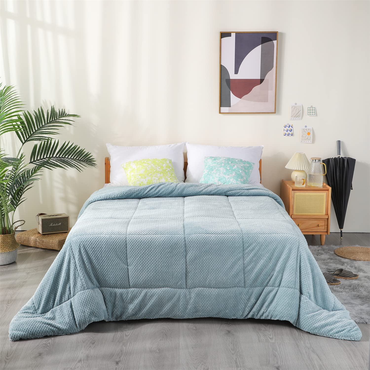 DOMDEC Luxury Flannel Fleece Comforter with Plush Sherpa Back - Faux Fur Blanket, Winter Warmth, Cloud Blue Twin Size 68x90 Inches