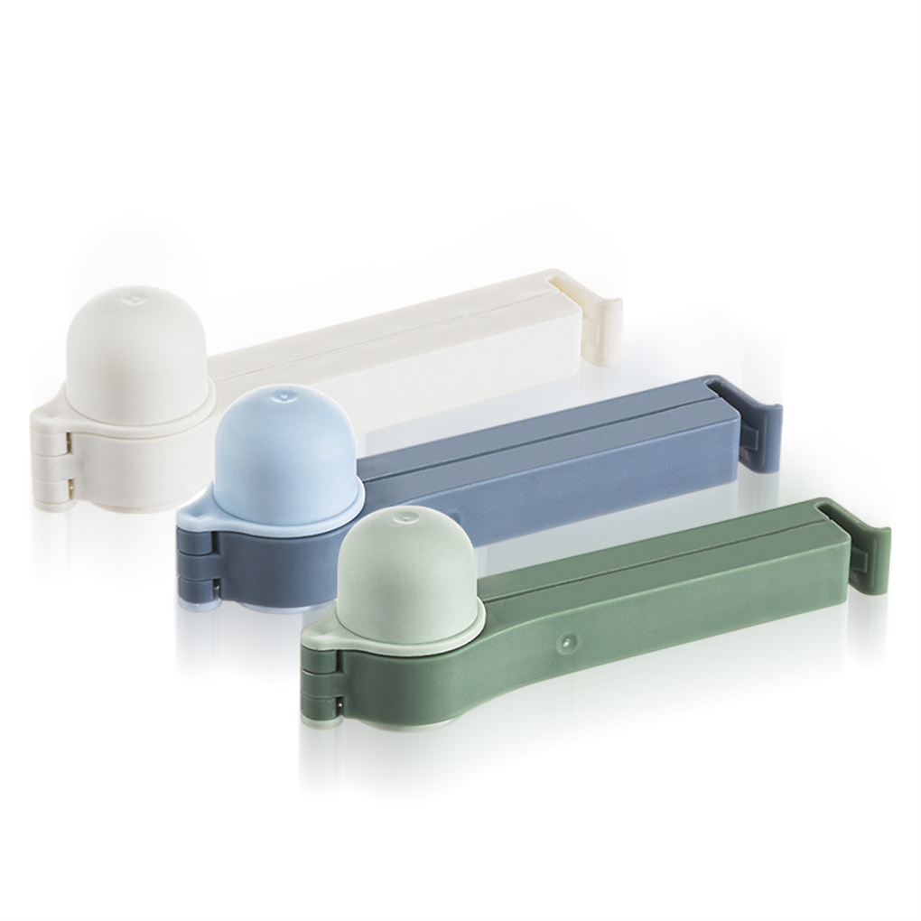 flour bag clip with spout