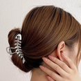 thumbnail image 1 of Pez Pinza de hueso grande (plateada), adorno para el cabello con forma de animal lindo, adecuada para mujeres y niñas, 1 of 5