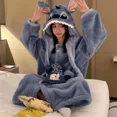 thumbnail image 3 of Pijama con capucha de Disney Stitch Angel Y2k para parejas, conjunto de ropa de casa de vellón coral kawaii para mujer, traje de dormir cálido de felpa para invierno, 3 of 5