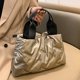 thumbnail image 4 of Bolso informal para mujer, bolso acolchado de gran capacidad, bolso de viaje de invierno suave para mujer, 4 of 6