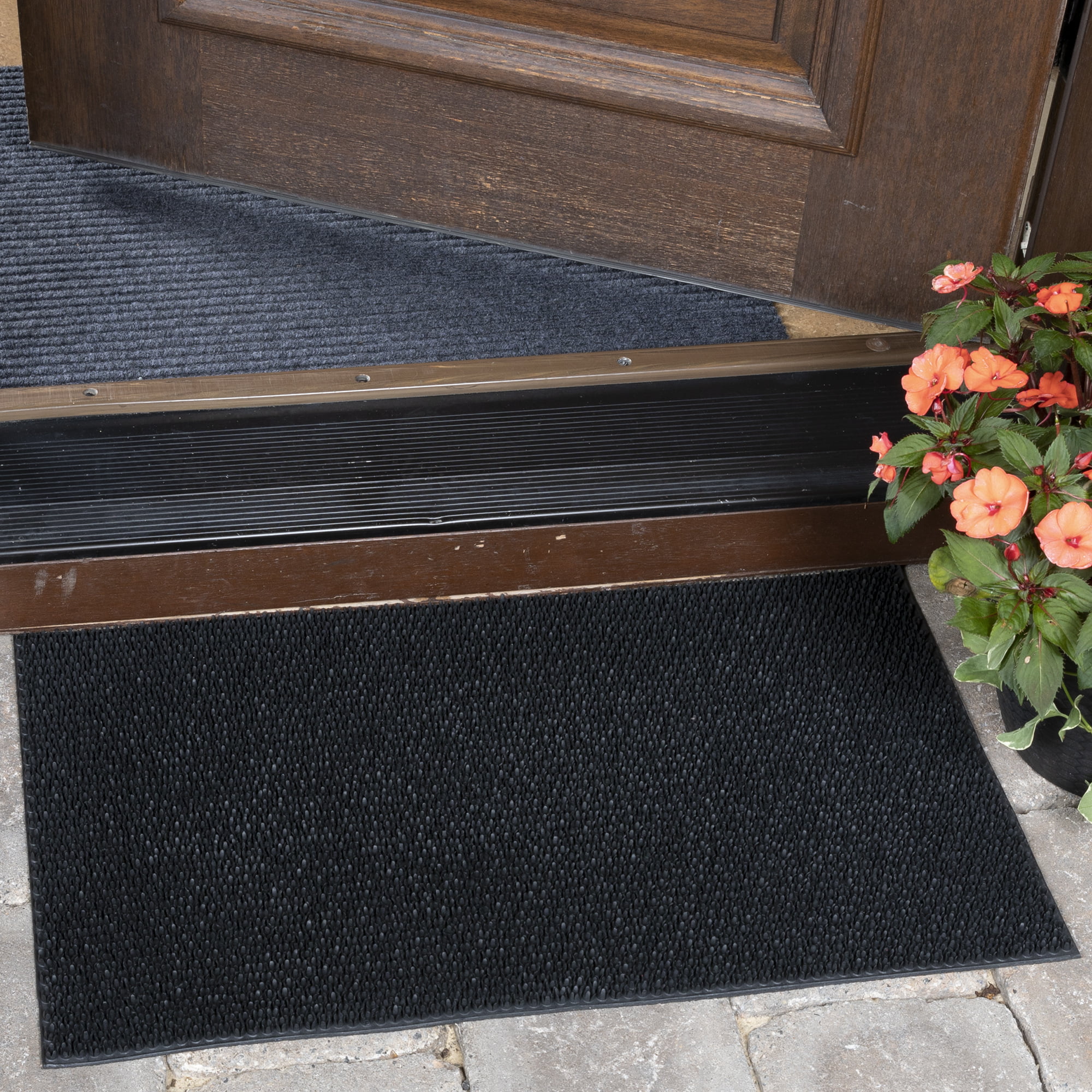 Ahron Non-Slip Geometric Outdoor Doormat  Indoor door mats, Indoor doors, Door  mat