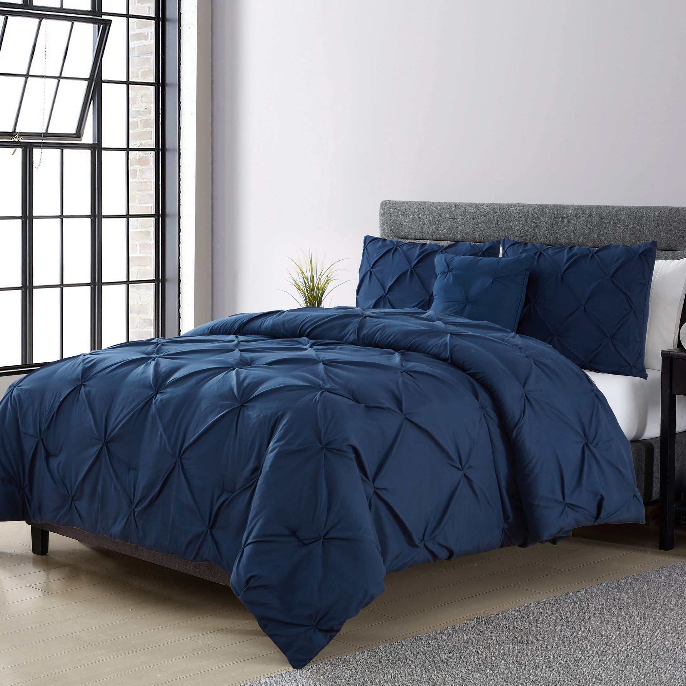 VCNY Home Carmen 4-Piece Navy Solid Comforter Set, King, Adult, Unisex