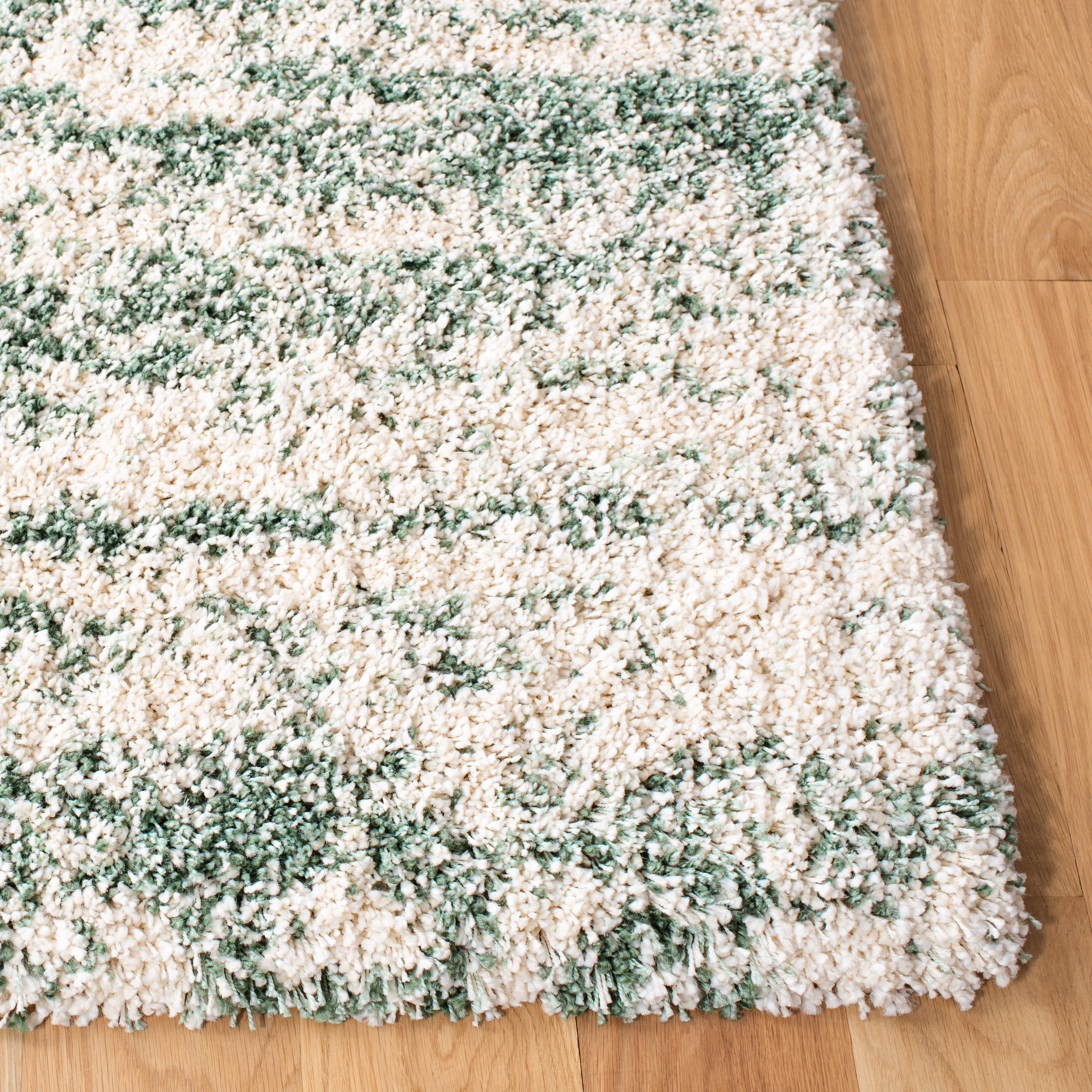 SAFAVIEH Hudson Jack Abstract Shag Runner Rug, Ivory/Green, 2'3" x 12'