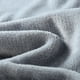 thumbnail image 4 of Manta de forro polar de color liso de 100x140cm, suave, de microfibra de poliéster, para cama, sofá, todas las estaciones, ligera, transpirable, ideal como regalo (gris plateado, 1 pieza). Rkxzt, 4 of 9