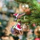 thumbnail image 1 of Adorno de árbol de perro acrílico navideño divertido con cuerda para decoración de fiesta en casa, 1 of 5
