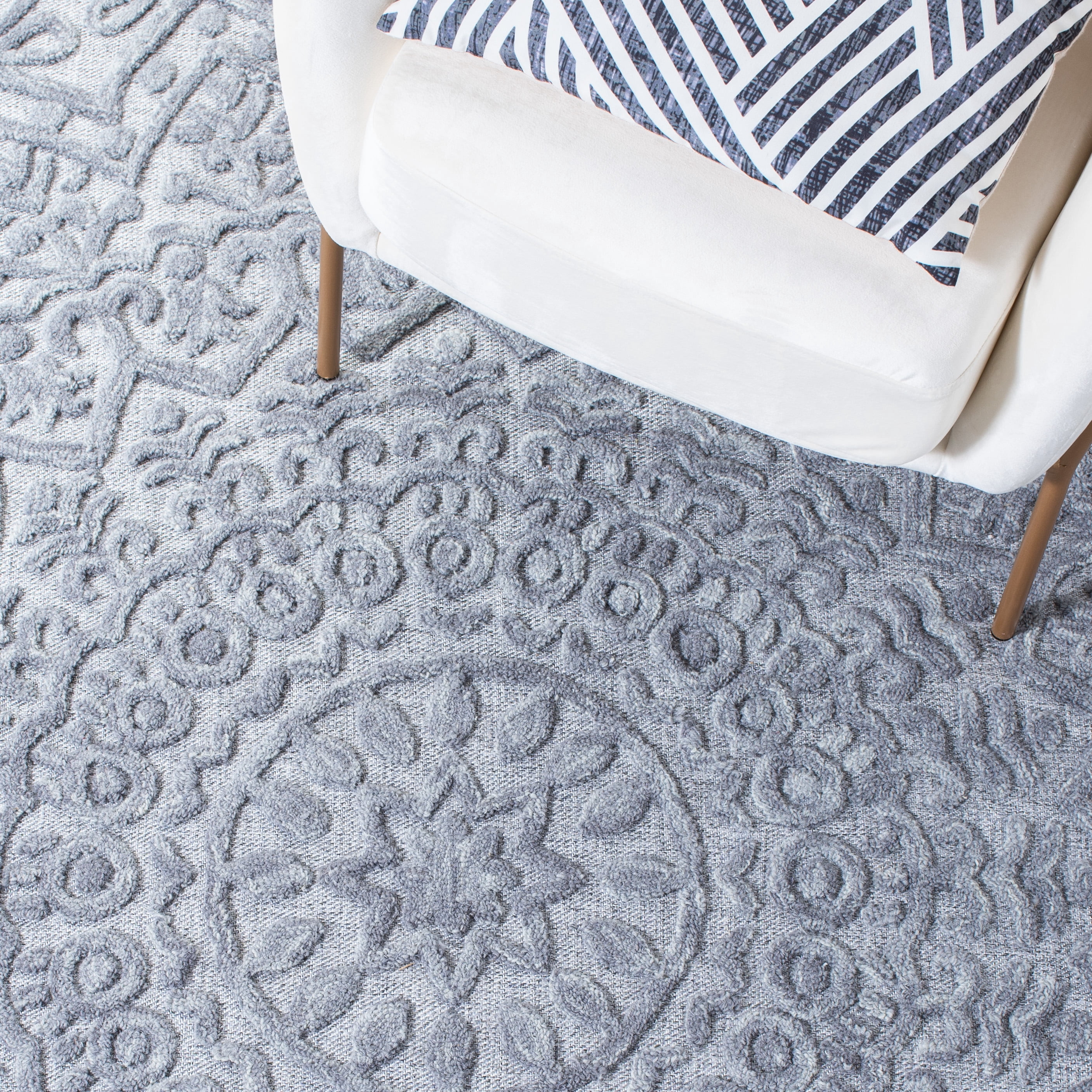SAFAVIEH Trace Montague Medallion Area Rug, Light Grey, 8' x 10'