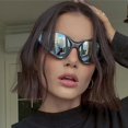 thumbnail image 4 of Gafas de sol de media montura para fiesta, modernas y modernas, estilo punk, para hombres y mujeres, gafas para deportes al aire libre y equitación, 4 of 5